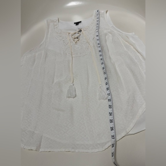 Torrid Woven Challis Crochet Lace-Up Tank Top, Size 00 (Size 10) - Picture 8 of 9